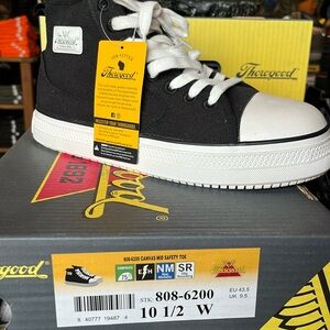 Thorogood 808-6200. 10.5 w. Canvas Mid Safety Toe